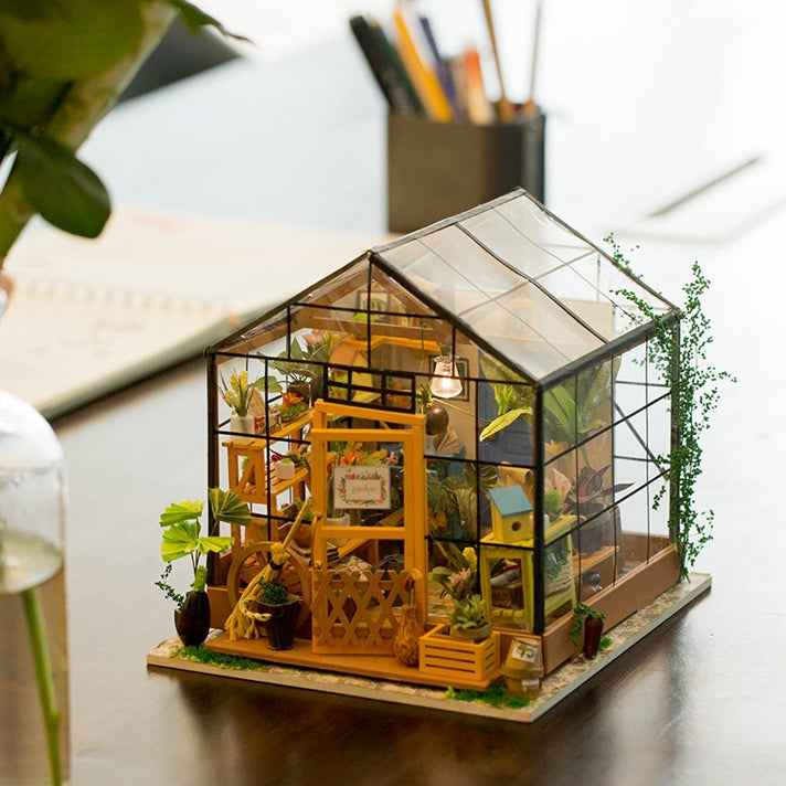 Rolife DIY Miniature House: Cathy’s Flower House